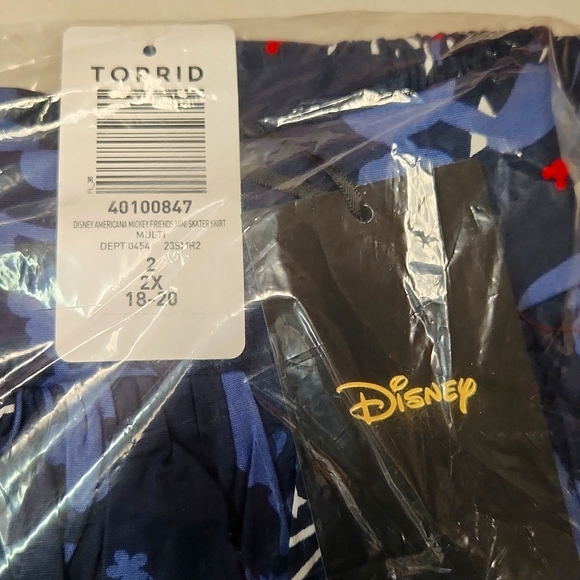 ❤NWT VINTAGE TORRID SKATER SKIRT - POCKETS MICKEY MINNIE MOUSE DISNEY PLUS SIZE - Picture 5 of 15
